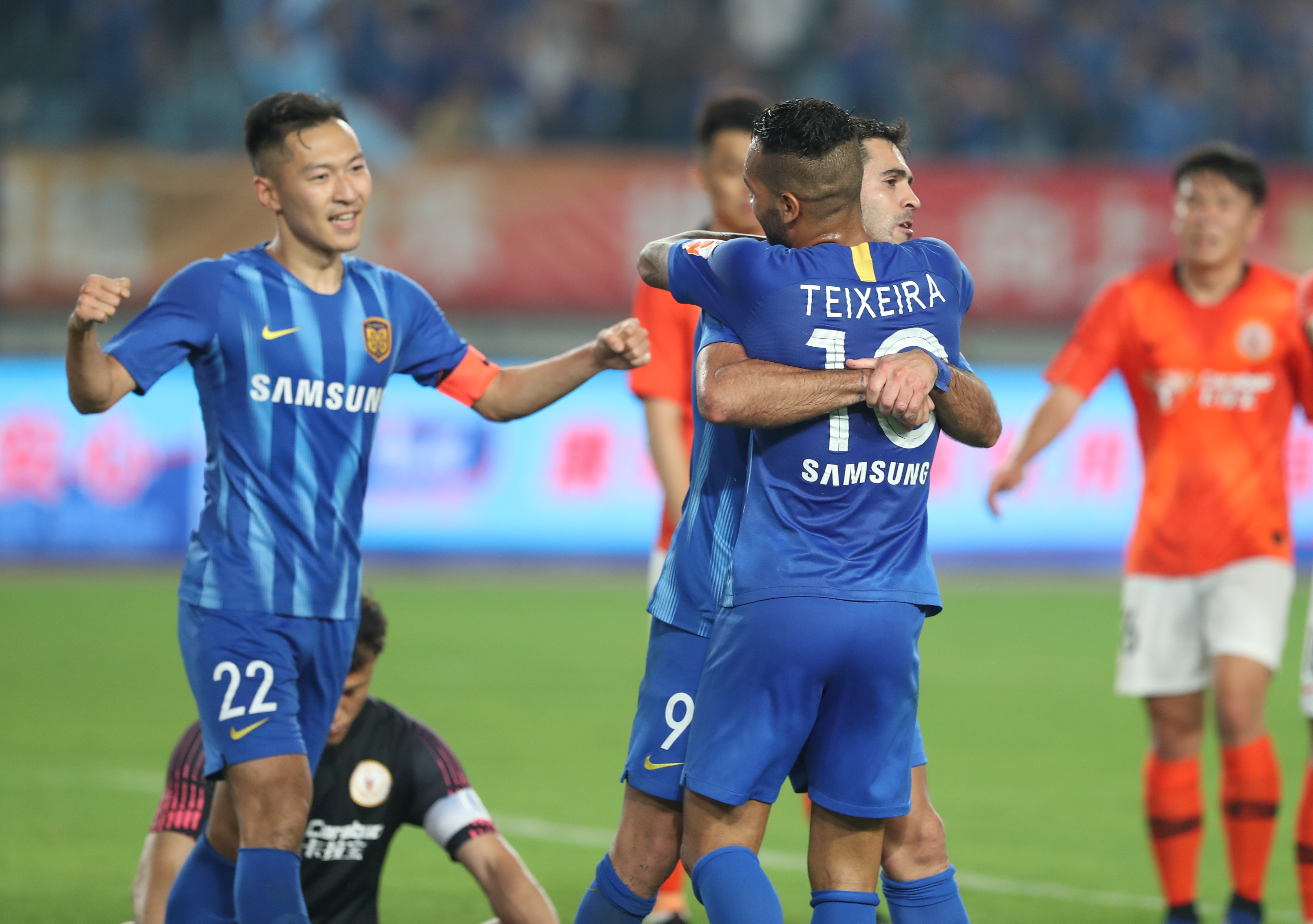 人并不是机 人并不是机