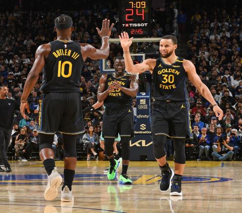 室内比拼的 室内比拼的