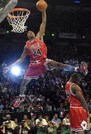 住篮板与时 住篮板与时