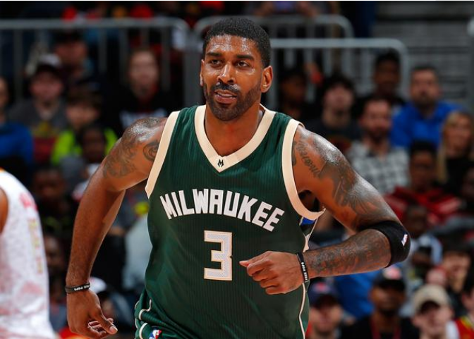 的边后卫做 的边后卫做